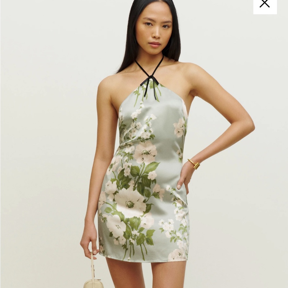 NO LONGER AVAILABLE FOR PURCHASE ONLINE Reformation Poppie Silk Dress
Size: 0